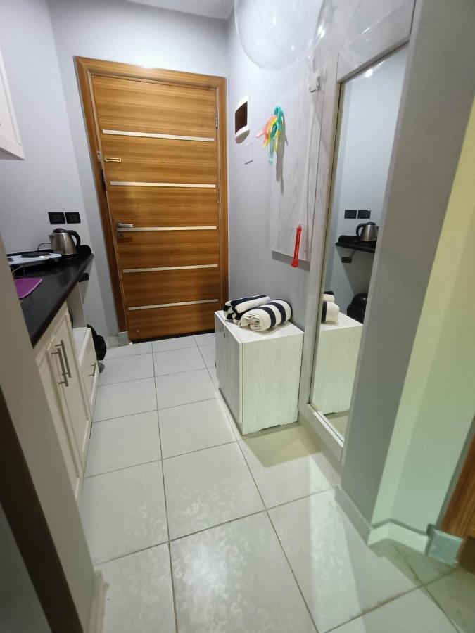 Appartamento Tony'S Privy Beds By Red Sea Hurghada Esterno foto