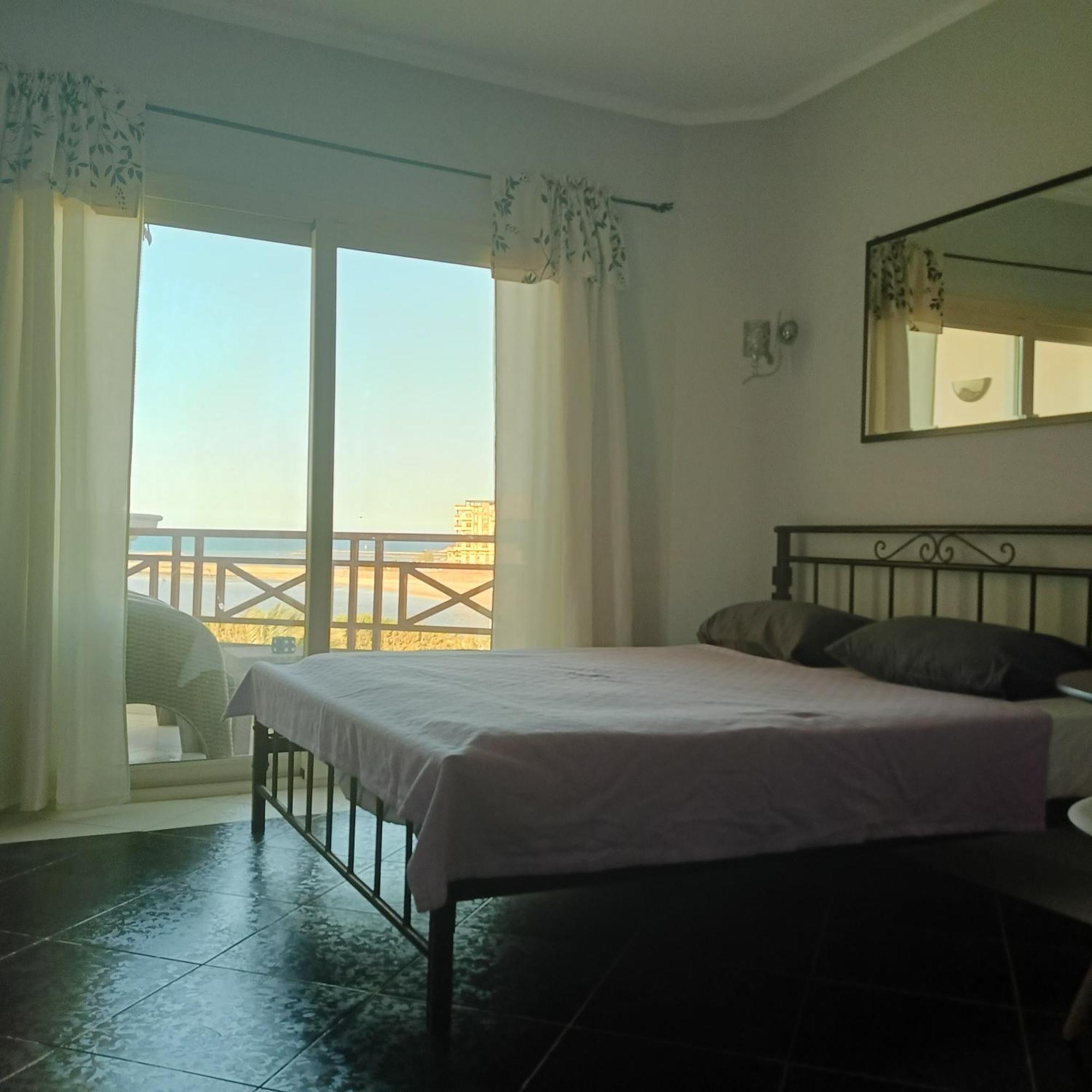 Appartamento Tony'S Privy Beds By Red Sea Hurghada Esterno foto